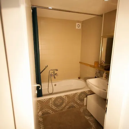 דירה Barbarossa House With Parking קרס