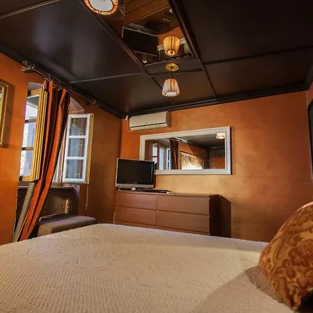 Barbarossa House With Parking *