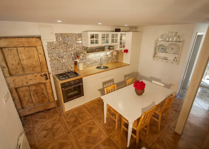 Barbarossa House With Parking Lägenhet Cres