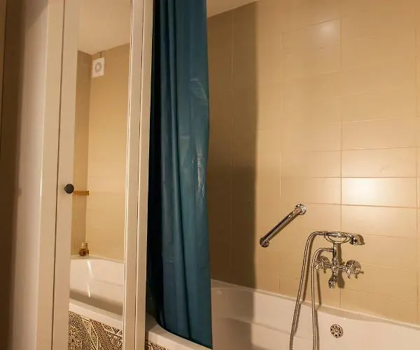 Barbarossa House With Parking Lägenhet *