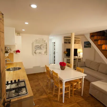 Barbarossa House With Parking Appartement Cres