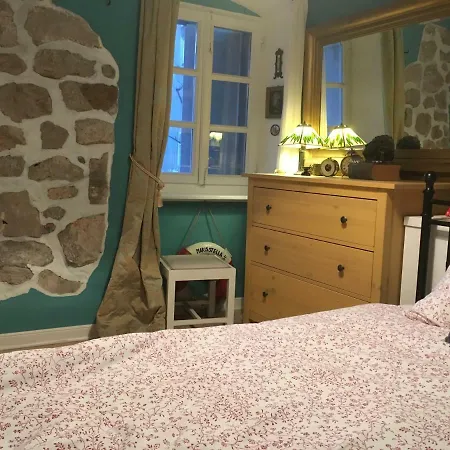 Barbarossa House With Parking Apartman