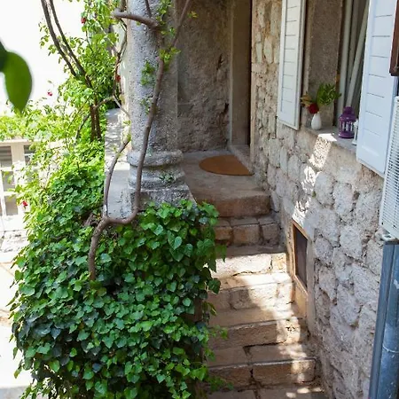 Barbarossa House With Parking *