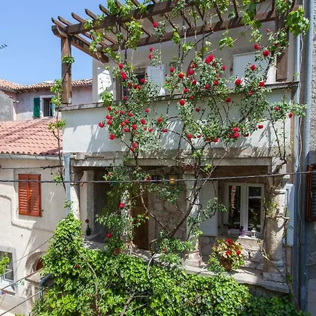 Barbarossa House With Parking *