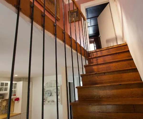 Apartment Barbarossa House With Parking