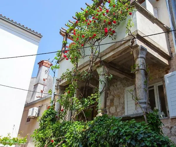 Barbarossa House With Parking Appartement Cres